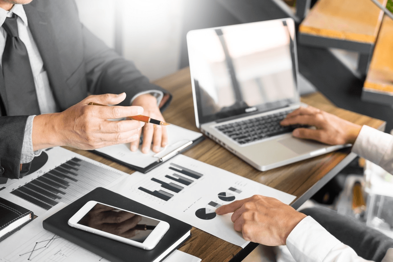 COMPANY FORMATION & LICENSING